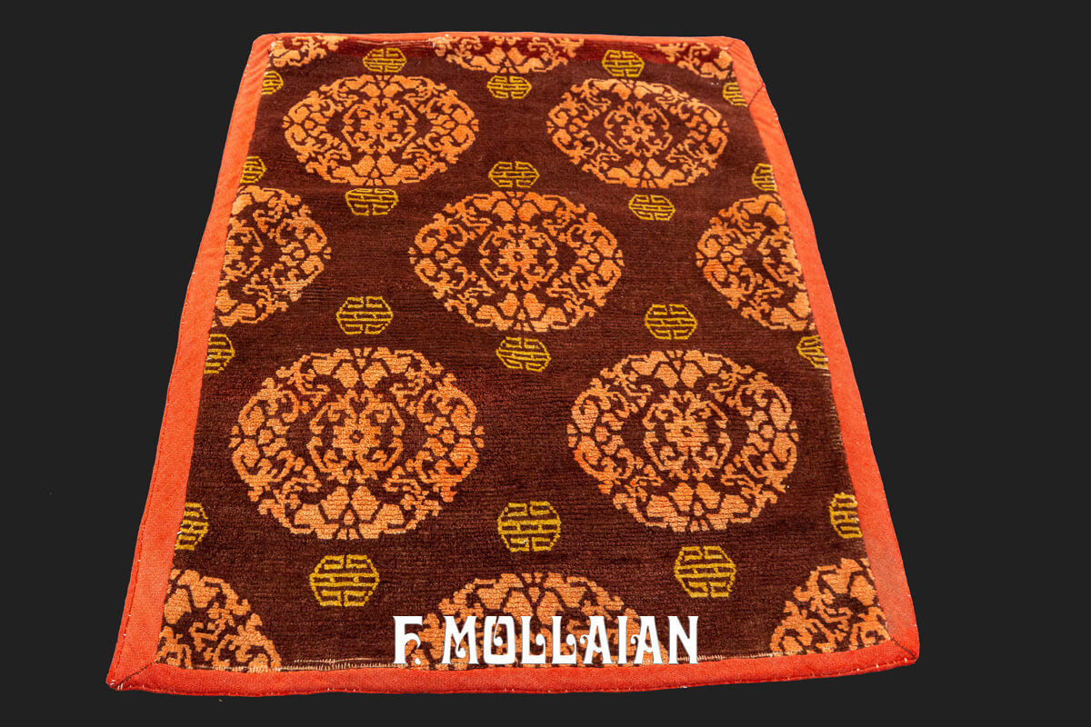 Antique Tibetan Rug for Meditation n°:731513